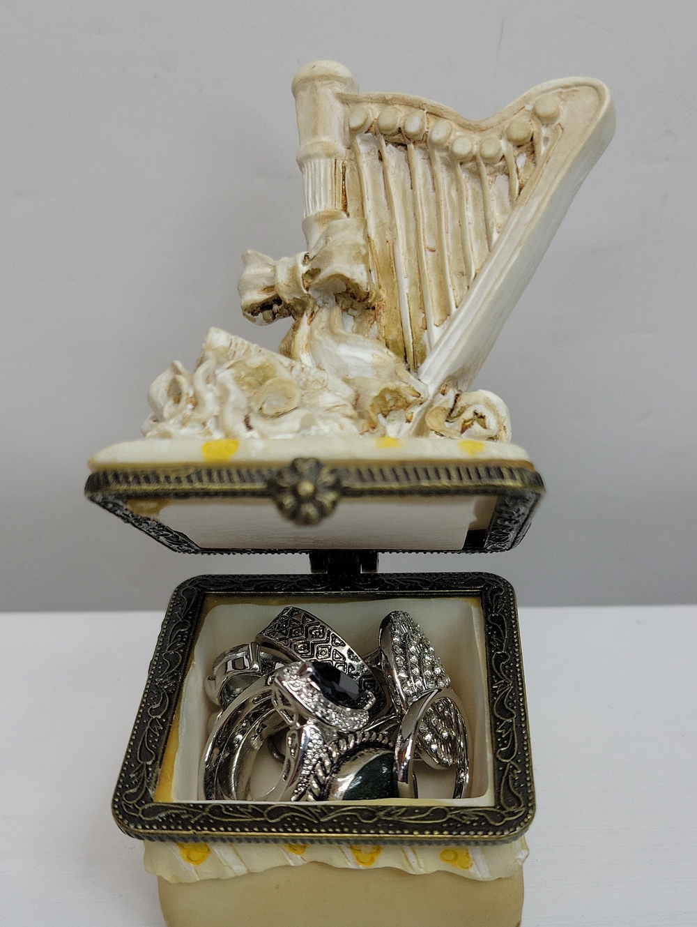 Harp Trinketbox Filled With Rings Sz6-7
